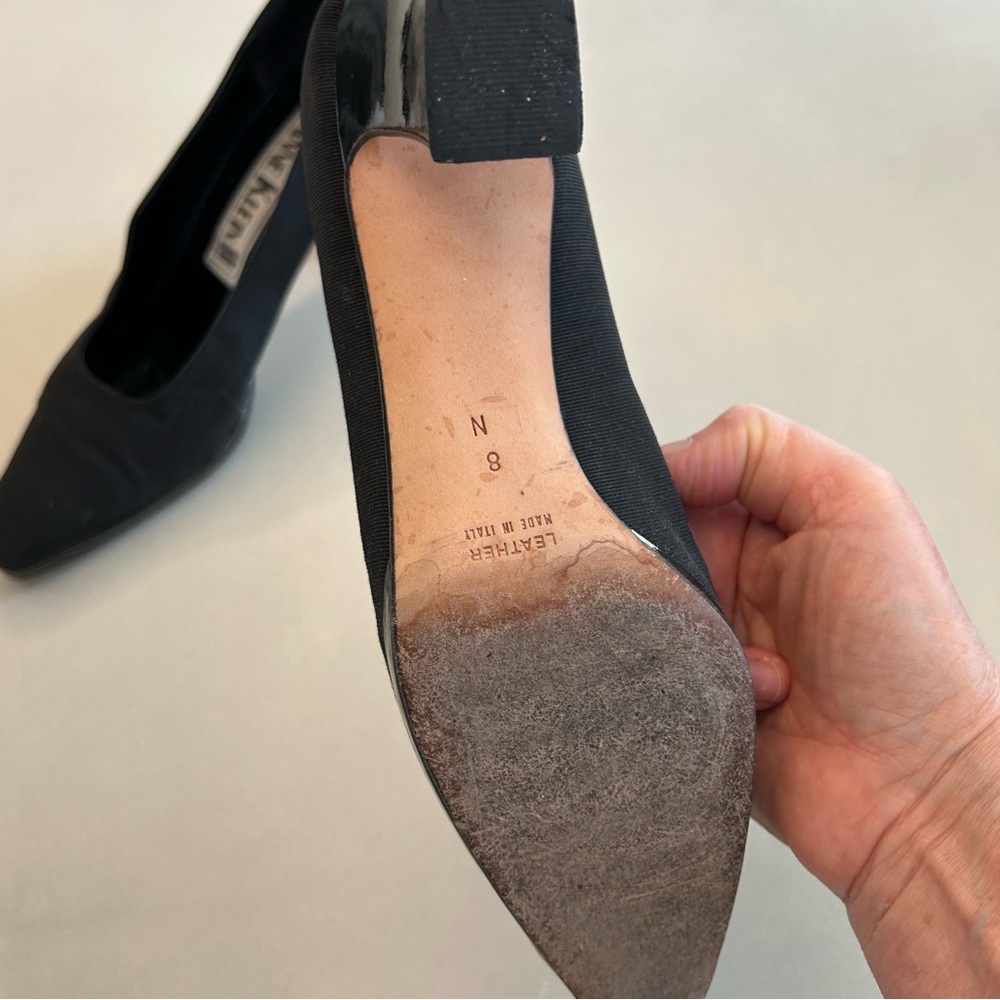Anne Klein ll Vintage Women's Grosgrain Classic Black Heels, Size 8N - Picture 7 of 9
